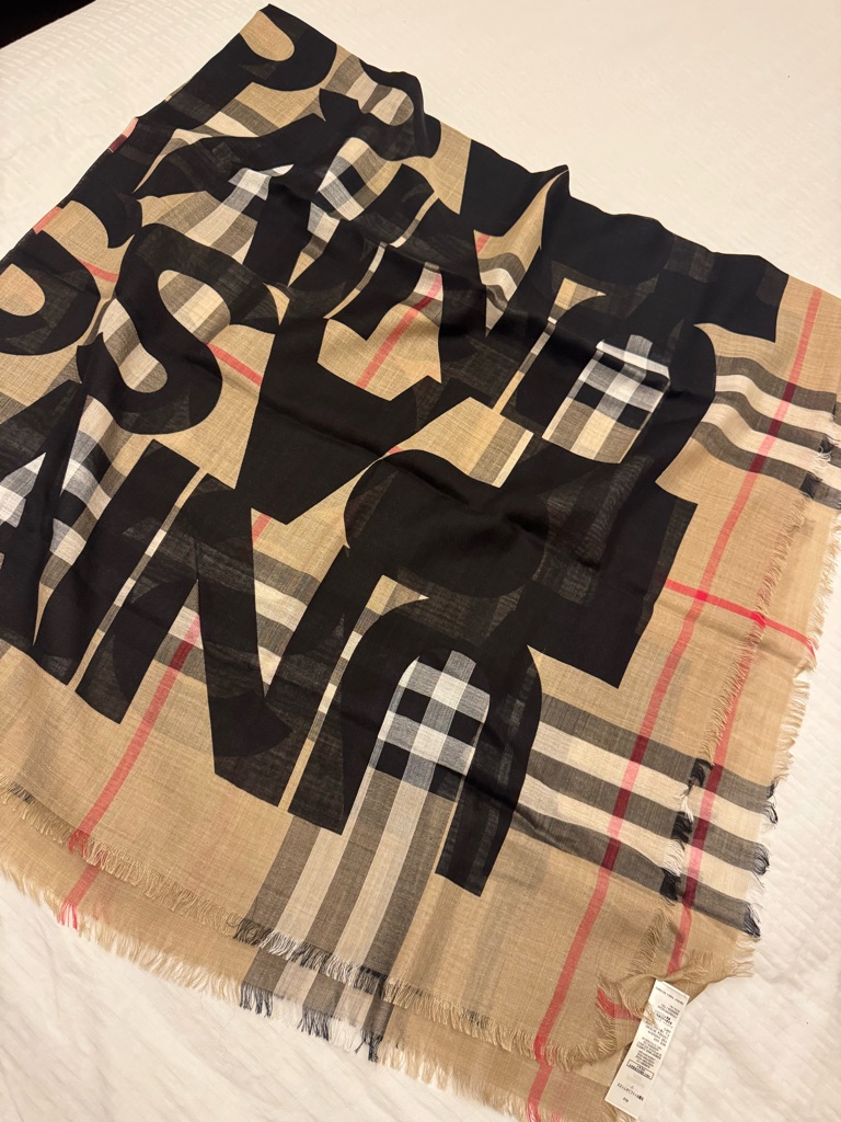 Burberry Tan And Black Logo Check Scarf With Red Accents - Xl Super Lightweight